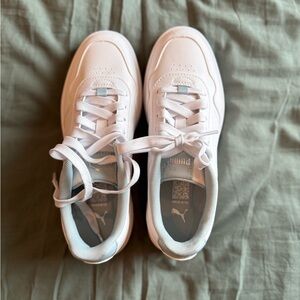 Puma Women's Sneakers - White